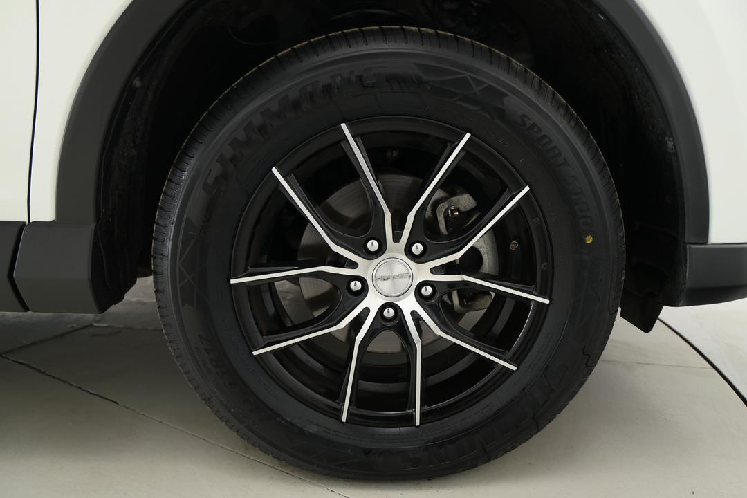2017 Toyota RAV4 Gx (2WD), Automatic, 114101 km, Right Front Wheel