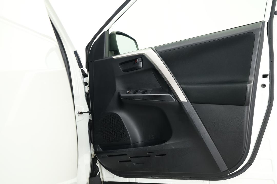 2017 Toyota RAV4 Gx (2WD), Automatic, 114101 km, Speaker View