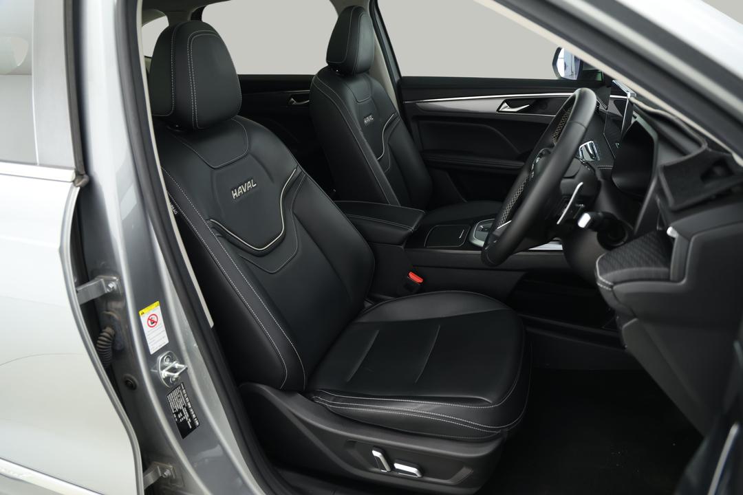 2021 GWM Haval Jolion Ultra, Automatic, 126963 km, Right Side Front Door Cabin View