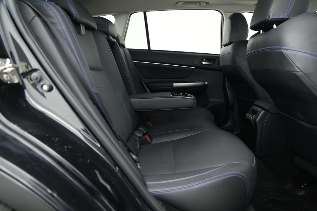 2016 Subaru Levorg 2.0 Gt-s (AWD), Automatic, 81982 km, Right Side Rear Door Cabin View