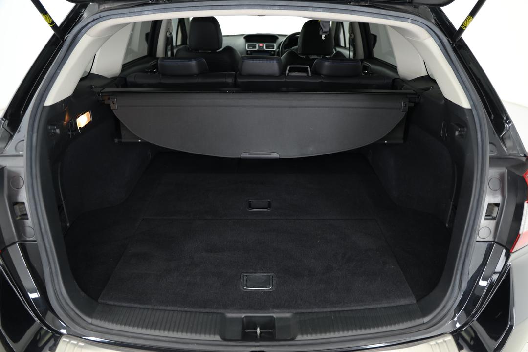 2016 Subaru Levorg 2.0 Gt-s (AWD), Automatic, 81982 km, Boot Inside View