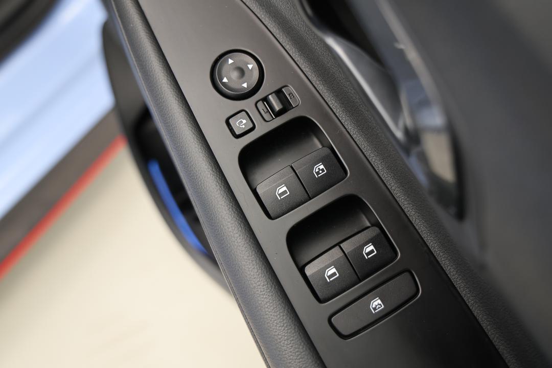 2021 Hyundai I20 N, Manual, 35566 km, Drivers Side Door Panel Controls