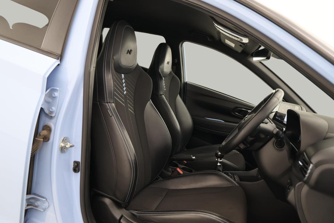 2021 Hyundai I20 N, Manual, 35566 km, Right Side Front Door Cabin View