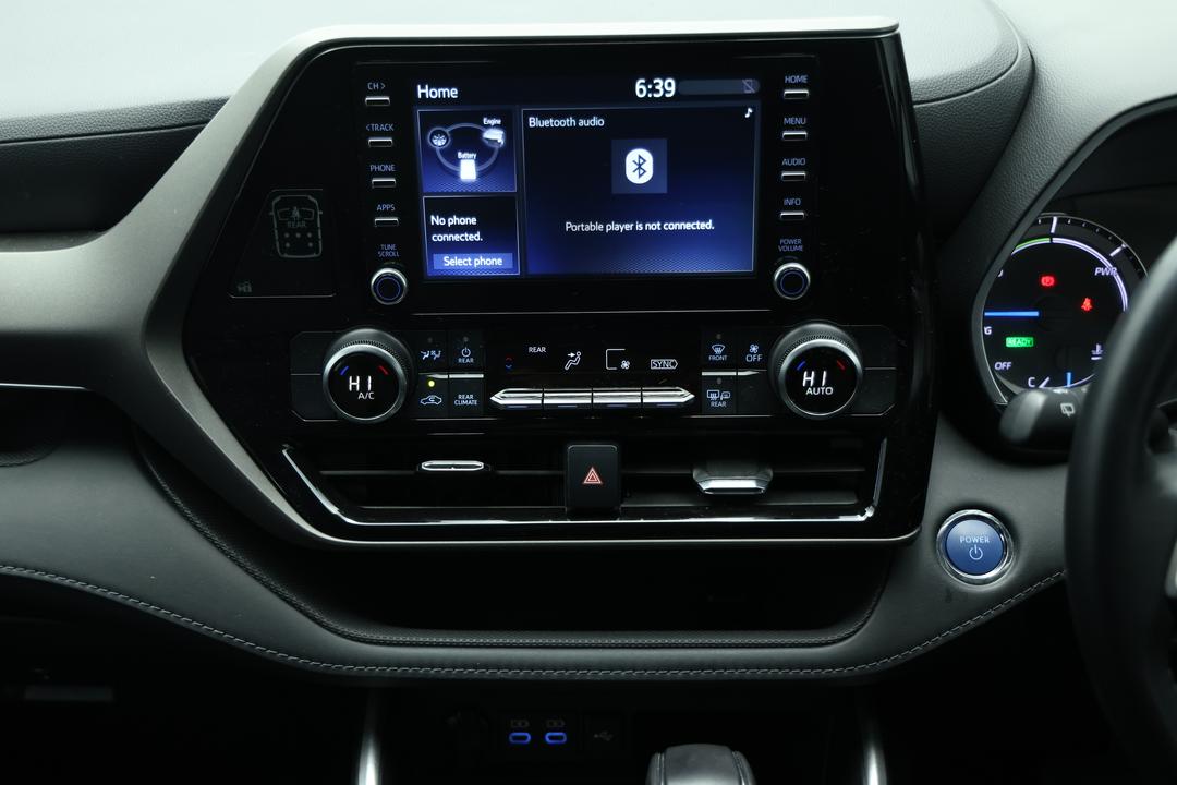 2022 Toyota Kluger Gx Hybrid AWD, Automatic, 71784 km, Center Console