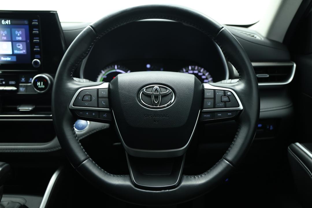 2022 Toyota Kluger Gx Hybrid AWD, Automatic, 71784 km, Steering Wheel Close-up