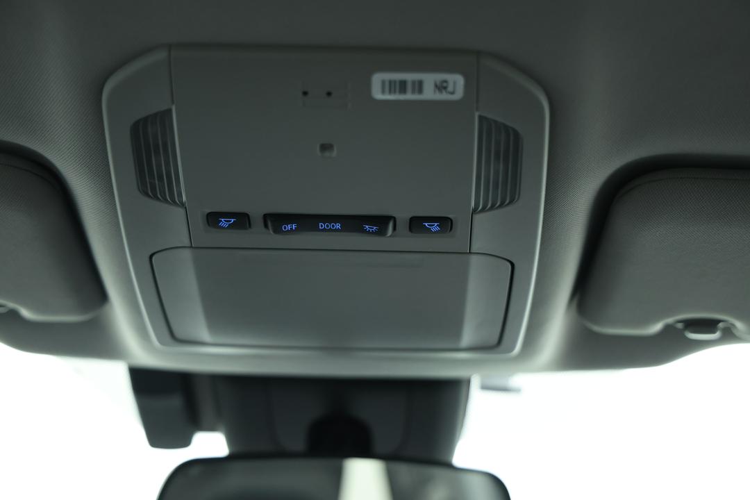 2022 Toyota Kluger Gx Hybrid AWD, Automatic, 71784 km, On-Roof Controls/Sunglass holder