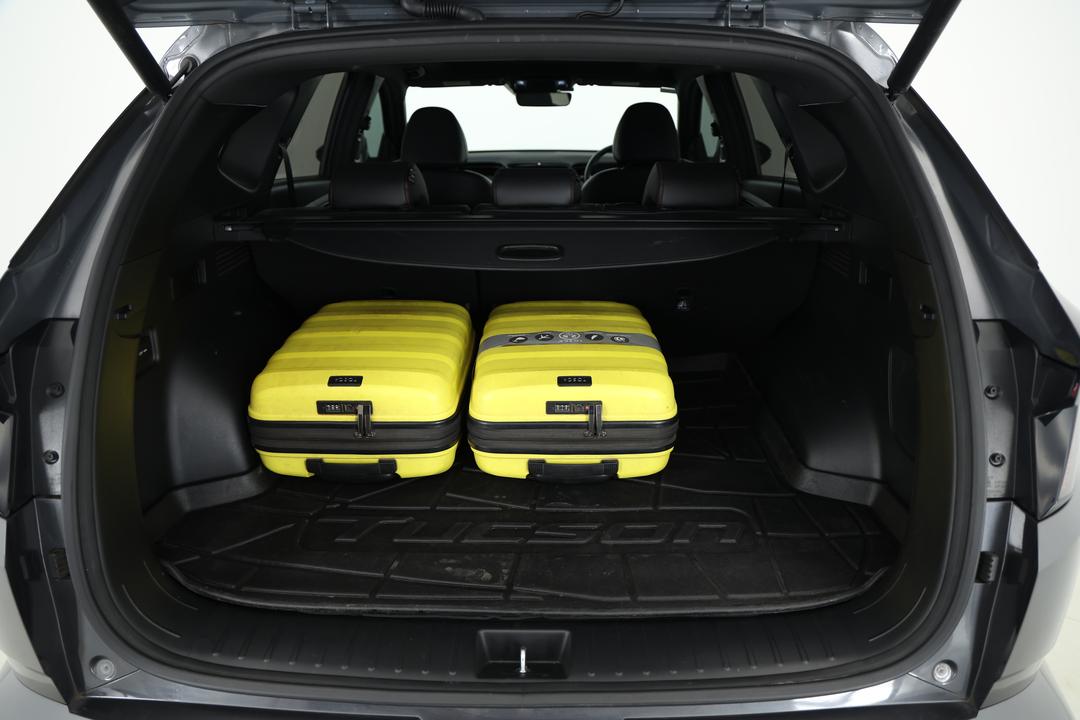 2022 Hyundai Tucson Highlander N Line (AWD), Automatic, 54289 km, Boot Inside View with Luggage