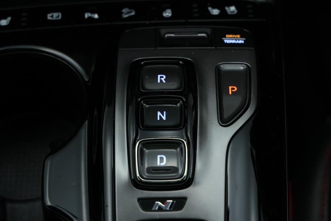 2022 Hyundai Tucson Highlander N Line (AWD), Automatic, 54289 km, Gear Lever 