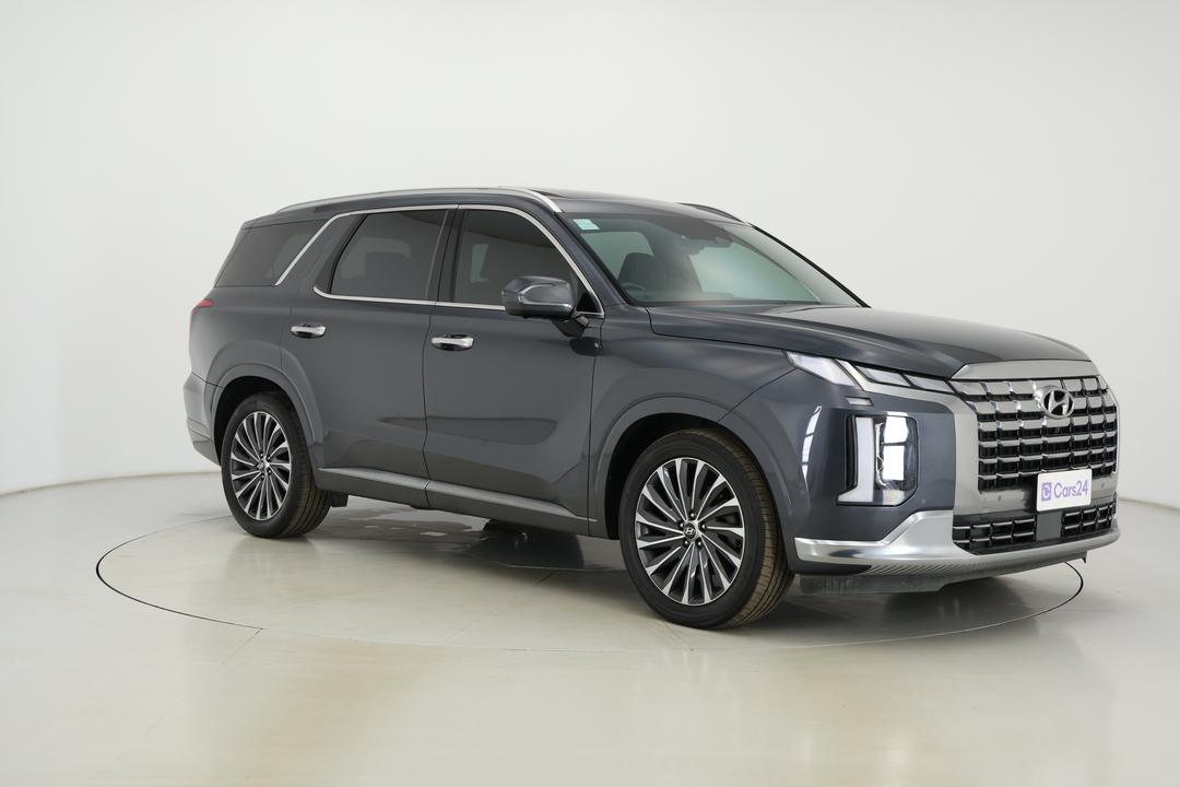 2023 Hyundai Palisade Highlander (7 Seat), Automatic, 68353 km, Right Front Diagonal (45- Degree) View