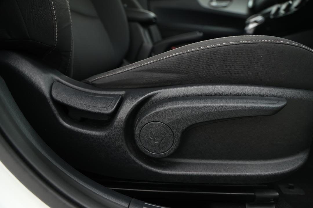 2019 Kia Cerato S, Automatic, 55904 km, Drivers Side Adjustment Panel