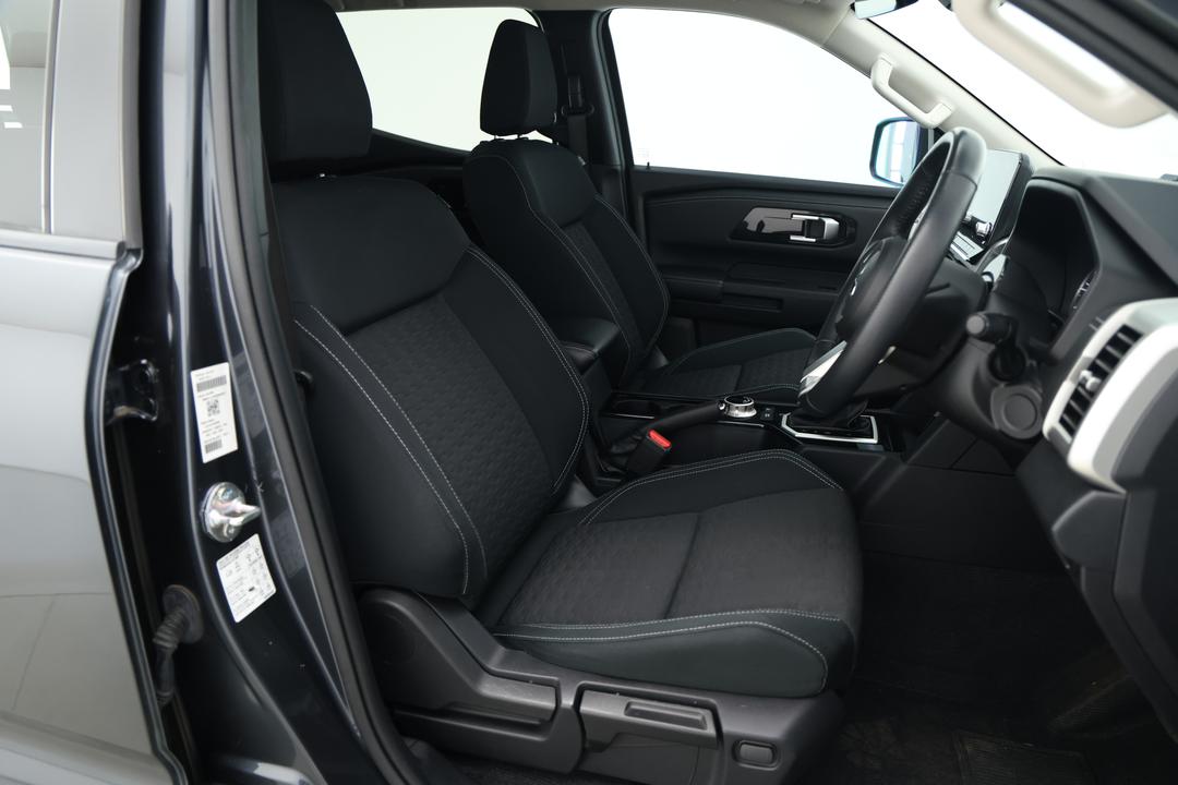 2024 Mitsubishi Triton Gls (4x4), Automatic, 40282 km, Right Side Front Door Cabin View