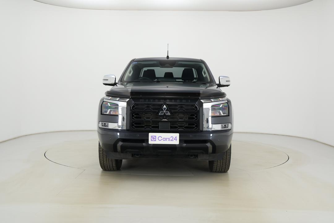 2024 Mitsubishi Triton Gls (4x4), Automatic, 40282 km, Front View