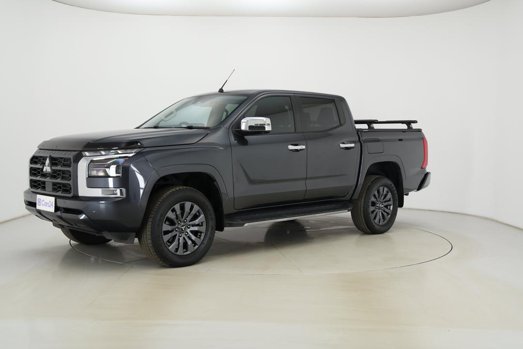 2024 Mitsubishi Triton Gls (4x4), Automatic, 40282 km, Left Front Diagonal (45- Degree) View