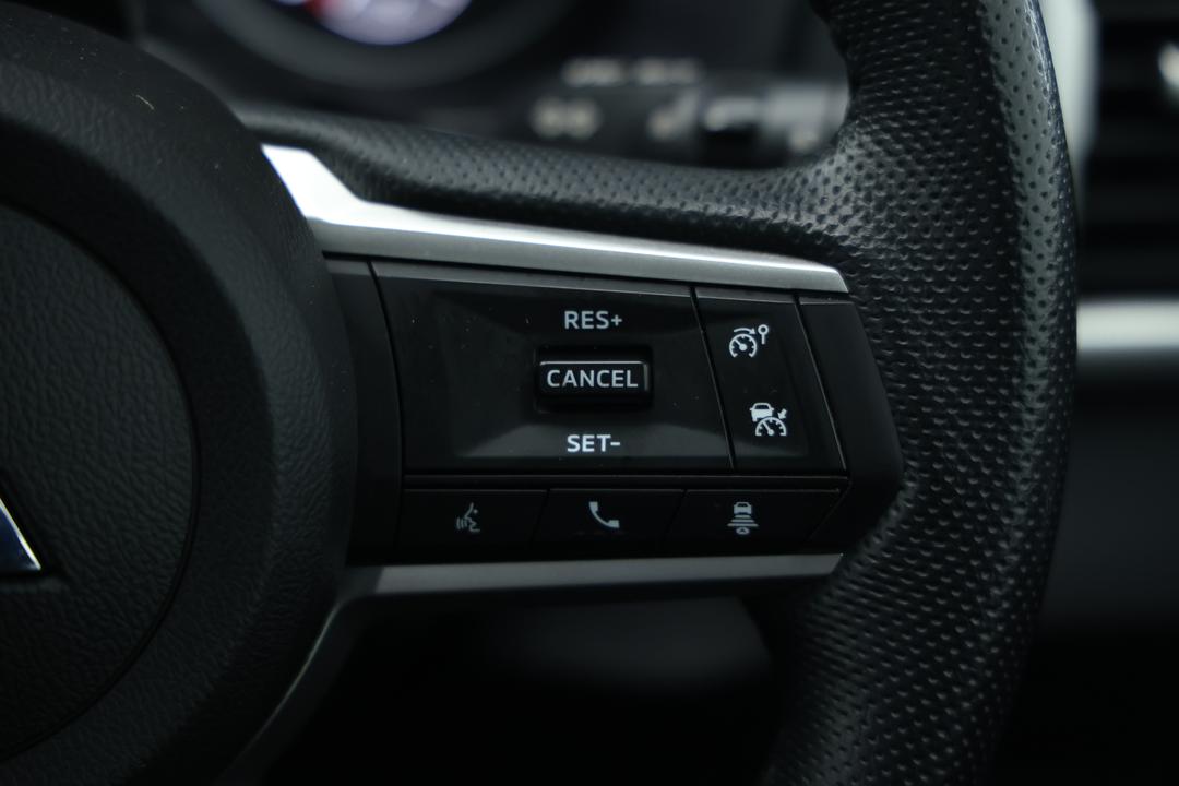 2024 Mitsubishi Triton Gls (4x4), Automatic, 40282 km, Cruise Control