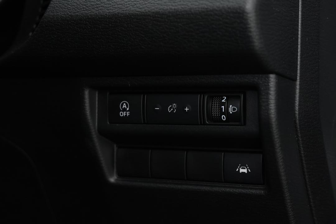 2024 Mitsubishi Triton Gls (4x4), Automatic, 40282 km, Utility Switches/Buttons