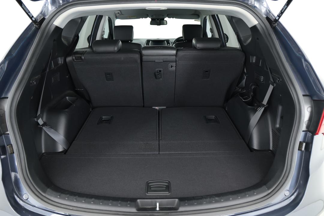 2017 Hyundai Santa Fe Active X, Automatic, 74209 km, Boot Inside View