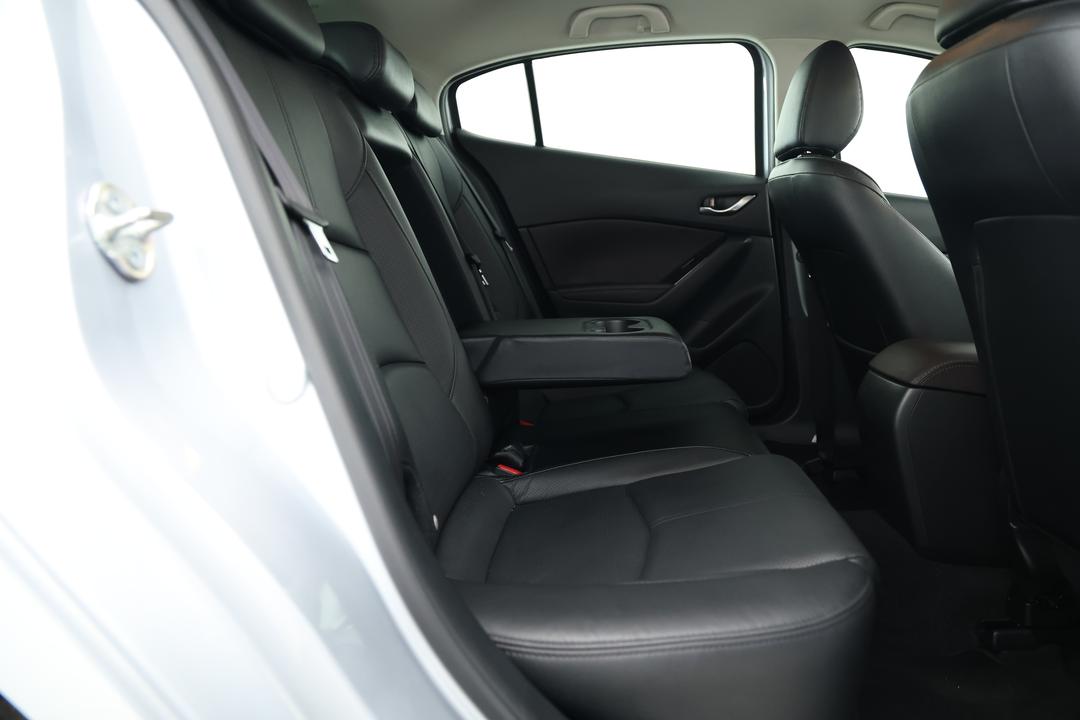 2018 Mazda 3 Touring, Automatic, 74598 km, Right Side Rear Door Cabin View