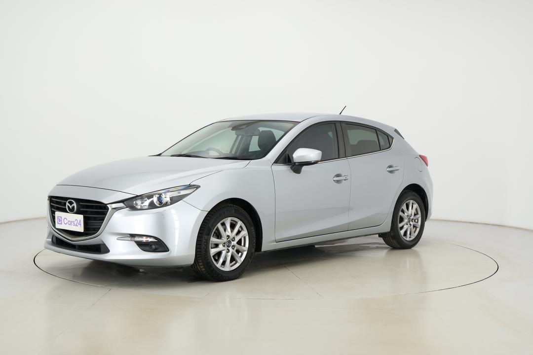 2018 Mazda 3 Touring, Automatic, 74598 km, Left Front Diagonal (45- Degree) View