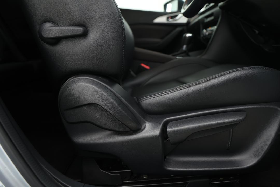 2018 Mazda 3 Touring, Automatic, 74598 km, Drivers Side Adjustment Panel