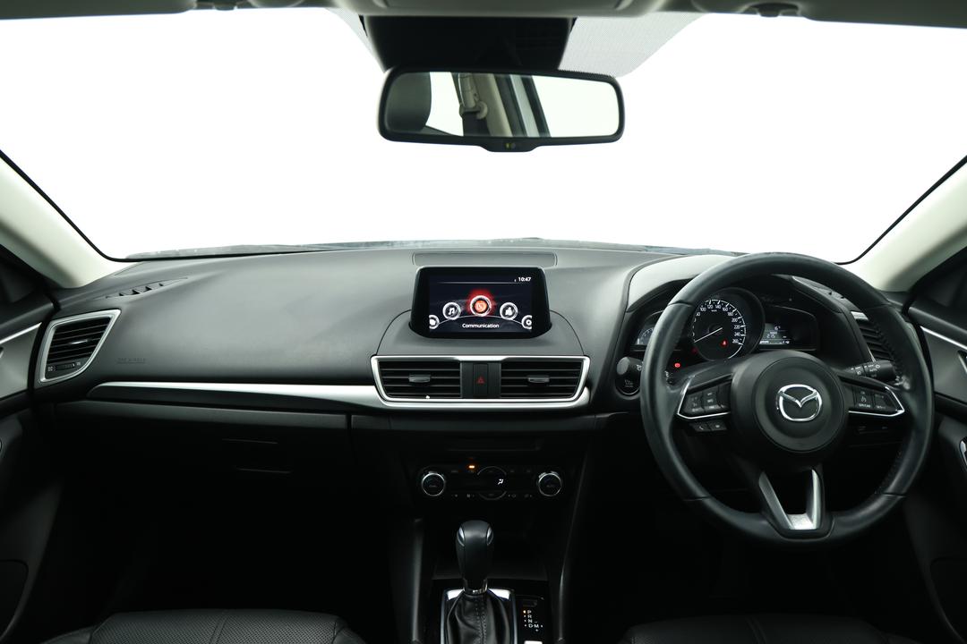 2018 Mazda 3 Touring, Automatic, 74598 km, Dashboard View