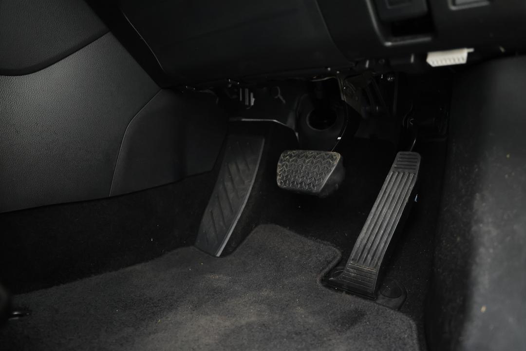 2024 Toyota RAV4 Gx (AWD) Hybr Full Size Spare, Automatic, 18080 km, Pedals and Footmat