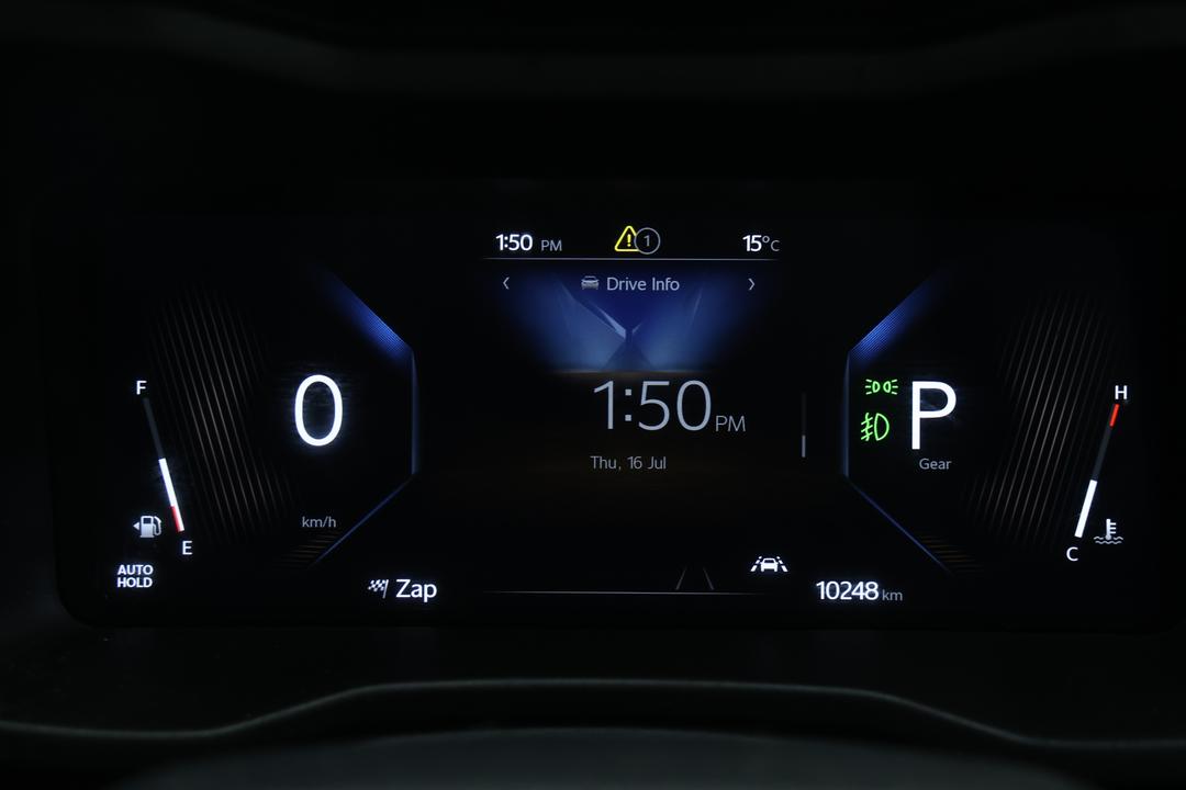 2025 Mahindra Xuv 3xo Ax7l, Automatic, 10248 km, Odometer View