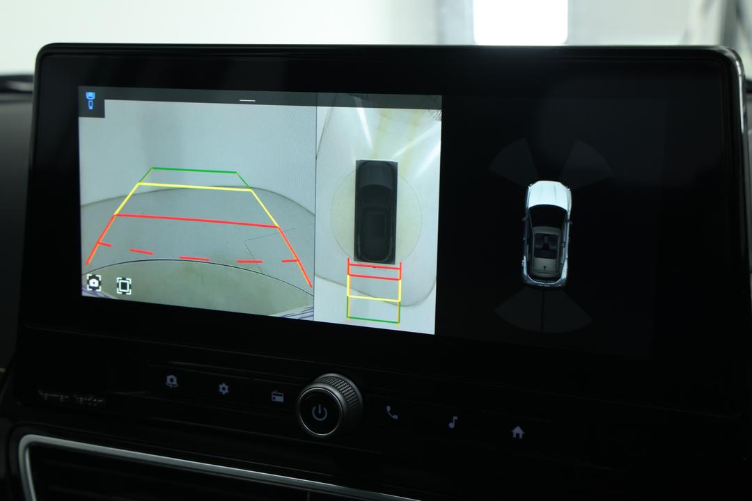 2025 Mahindra Xuv 3xo Ax7l, Automatic, 10248 km, Parking Camera
