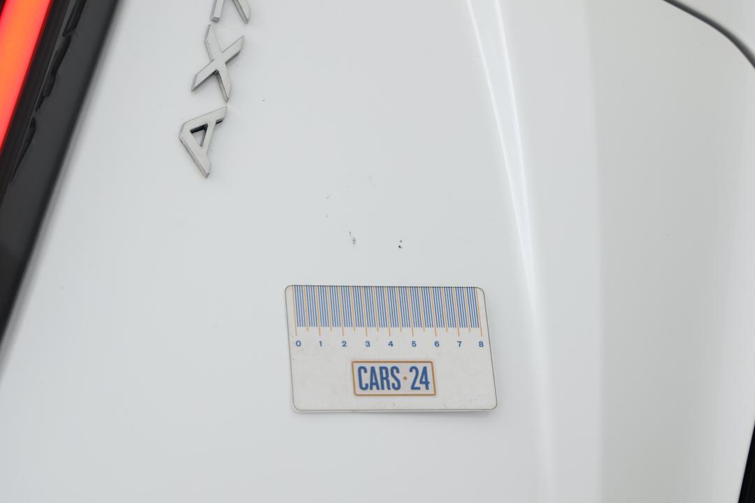 2025 Mahindra Xuv 3xo Ax7l, Automatic, 10248 km, Boot / Tailgate Boot Lid Scratch