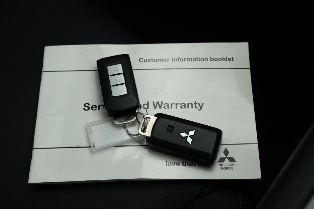 2018 Mitsubishi Pajero Sport Gls (4x4) 5 Seat, Automatic, 100077 km, Key Close-up