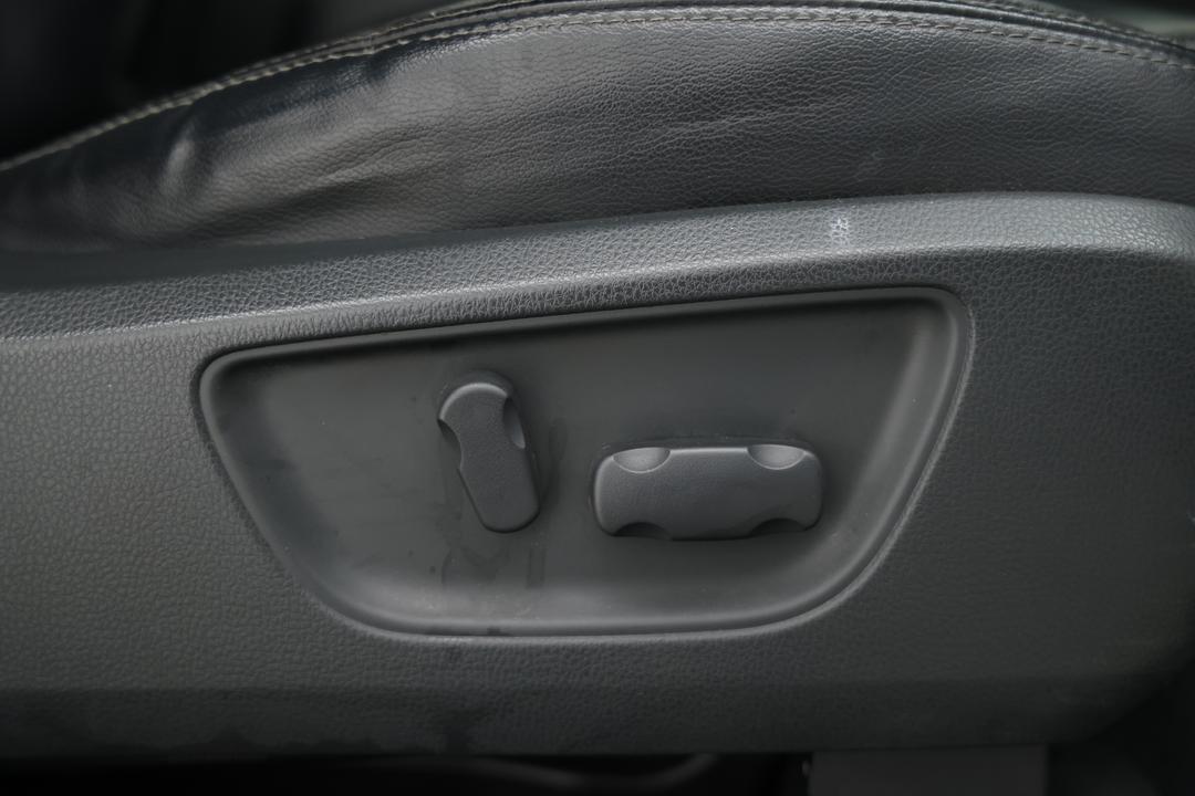 2018 Mitsubishi Pajero Sport Gls (4x4) 5 Seat, Automatic, 100077 km, Drivers Side Adjustment Panel