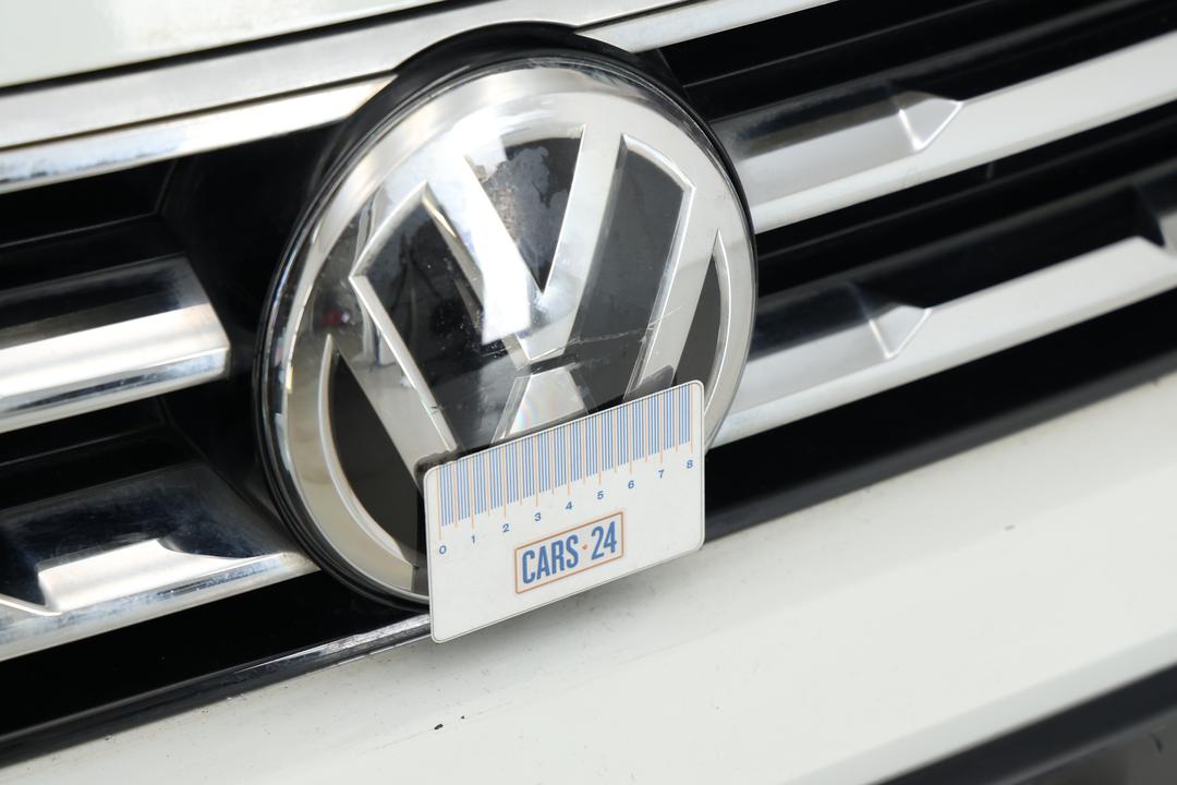 2018 Volkswagen Tiguan Allspace 162 Tsi Highline, Automatic, 76047 km, Grille Scratch
