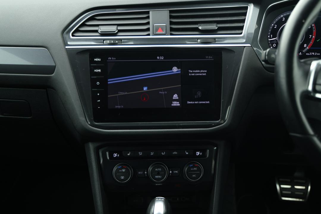 2018 Volkswagen Tiguan Allspace 162 Tsi Highline, Automatic, 76047 km, Center Console