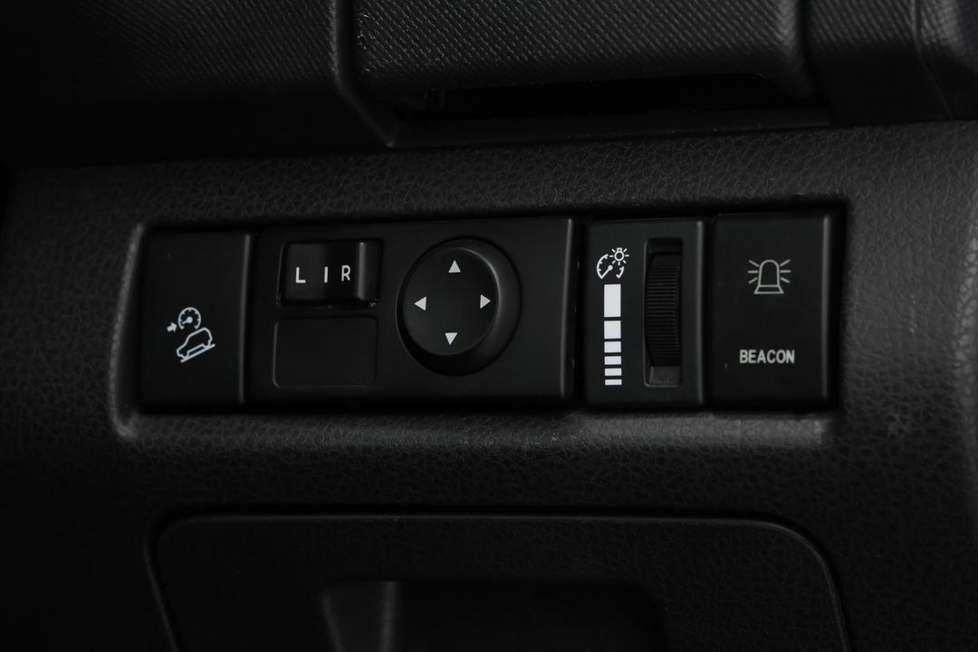 2020 Isuzu D-MAX Sx Hi-ride (4x2), Automatic, 96321 km, Utility Switches/Buttons