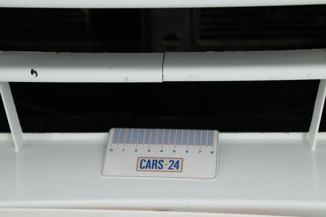 2020 Isuzu D-MAX Sx Hi-ride (4x2), Automatic, 96321 km, Grille Chip