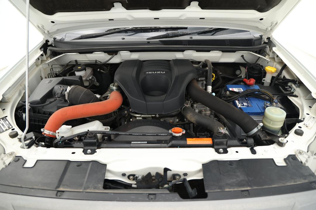 2020 Isuzu D-MAX Sx Hi-ride (4x2), Automatic, 96321 km, Open Bonnet (Engine)