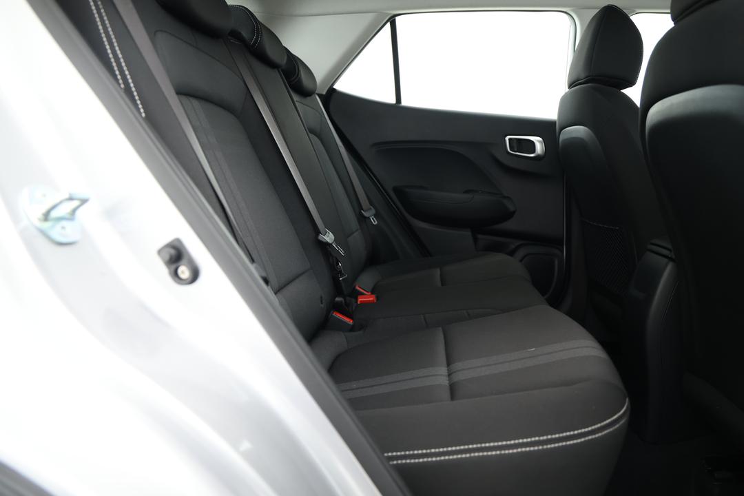 2025 Hyundai Venue Venue, Automatic, 6395 km, Right Side Rear Door Cabin View