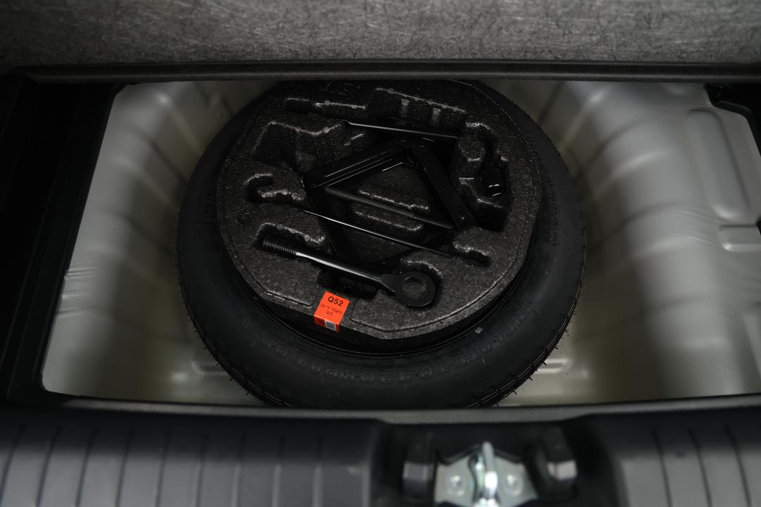 2025 Hyundai Venue Venue, Automatic, 6395 km, Spare Wheel