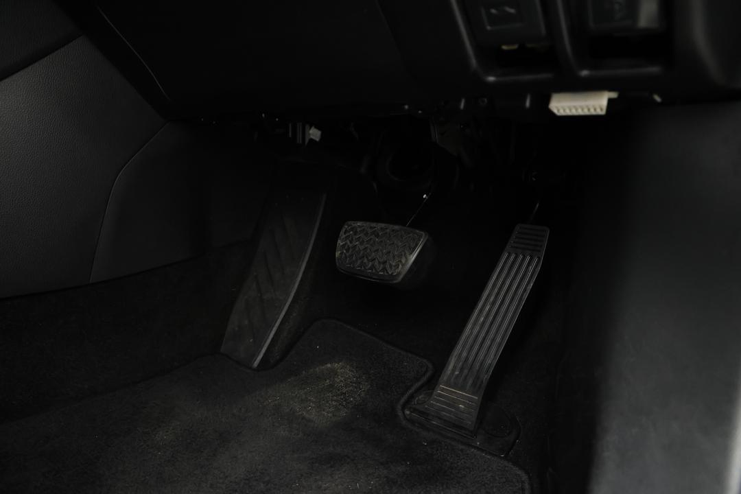 2020 Toyota RAV4 Gxl (2WD), Automatic, 73409 km, Pedals and Footmat