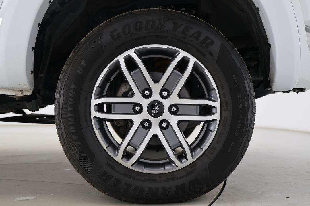 2018 Ford Ranger Xlt 3.2 (4x4), Automatic, 89768 km, Right Front Wheel