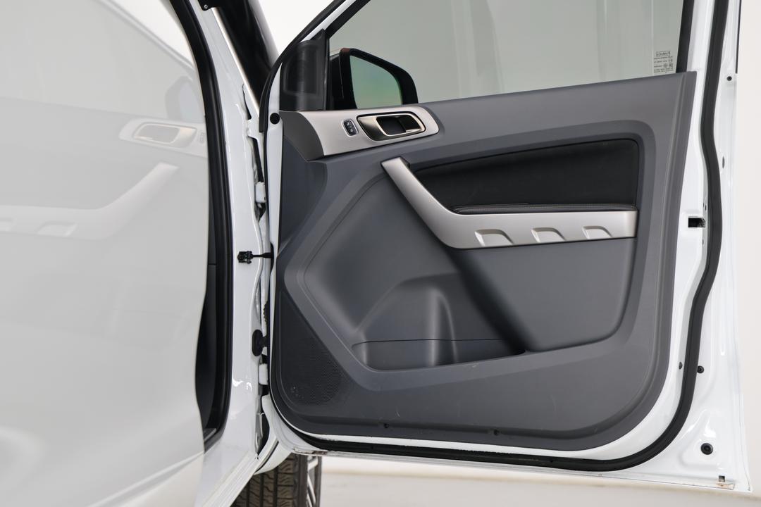 2018 Ford Ranger Xlt 3.2 (4x4), Automatic, 89768 km, Speaker View