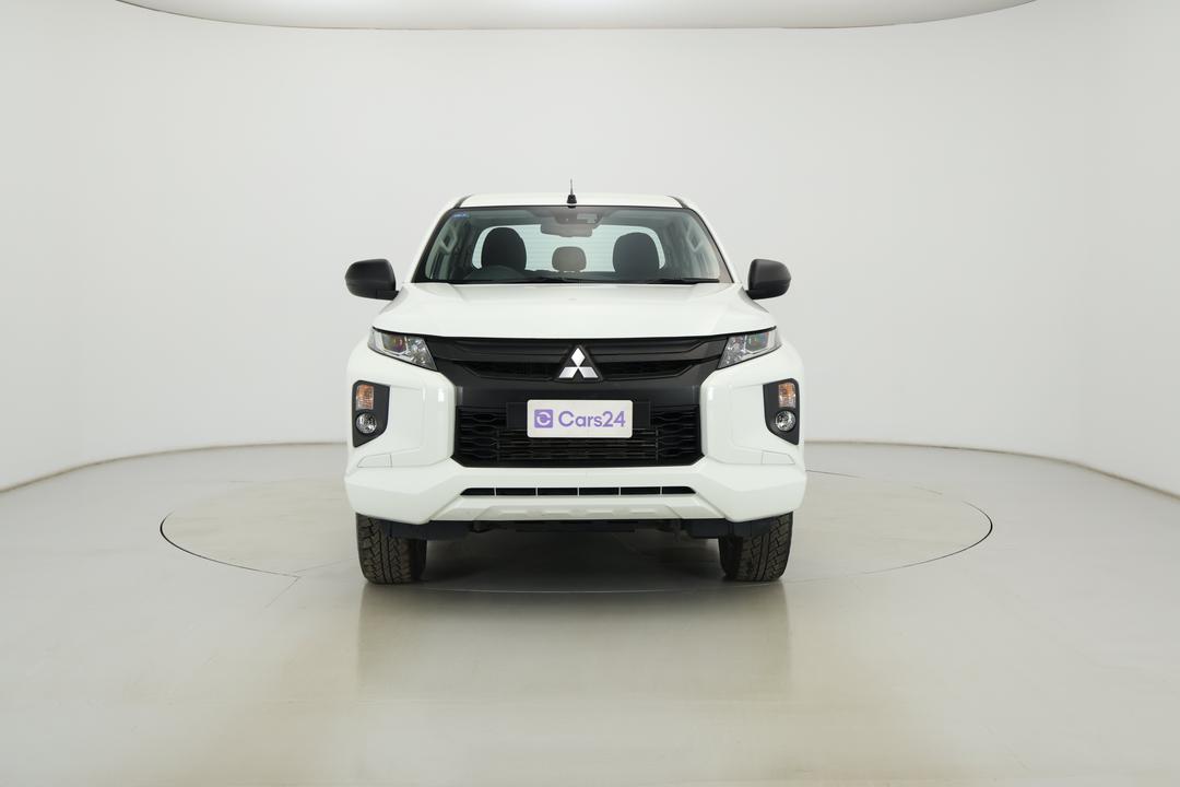 2023 Mitsubishi Triton Glx+ (4x4), Automatic, 45099 km, Front View