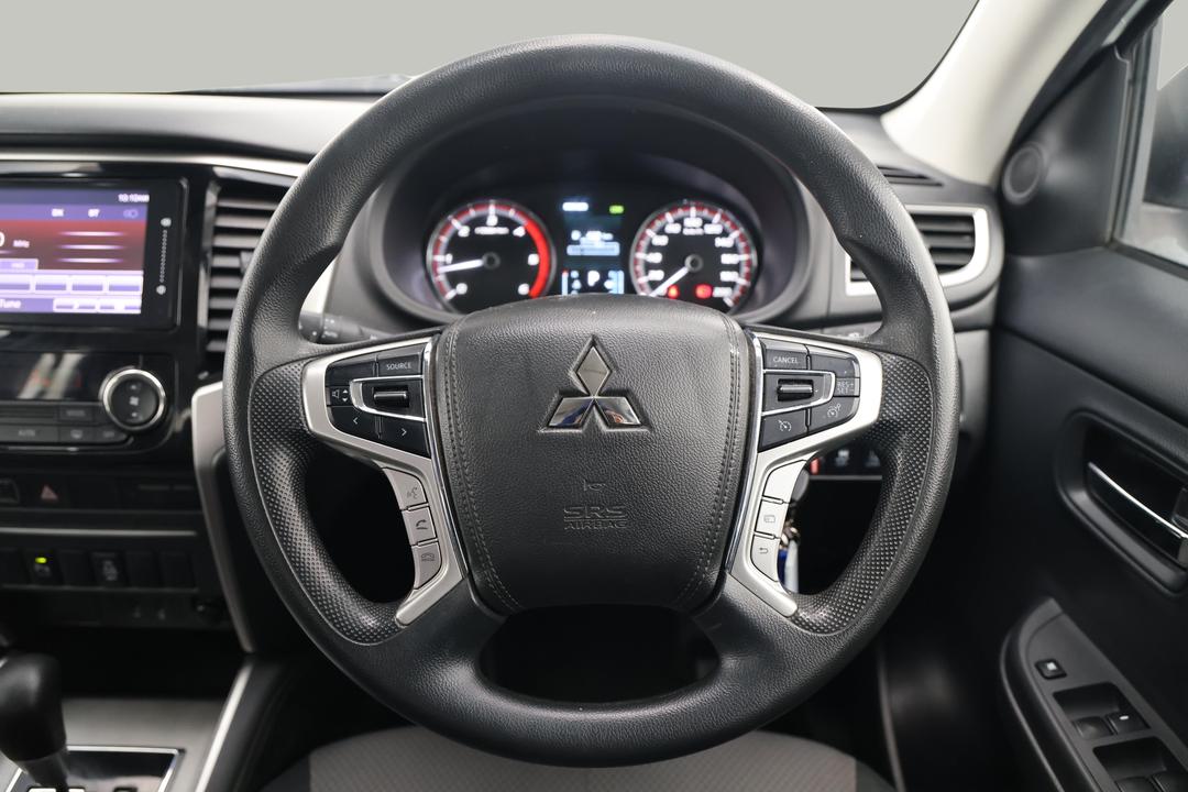 2023 Mitsubishi Triton Glx+ (4x4), Automatic, 45099 km, Steering Wheel Close-up