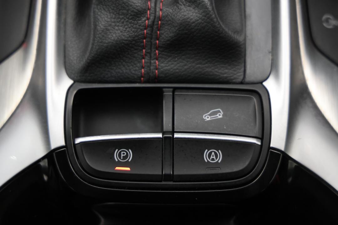 2020 MG HS Essence, Automatic, 52245 km, Handbrake