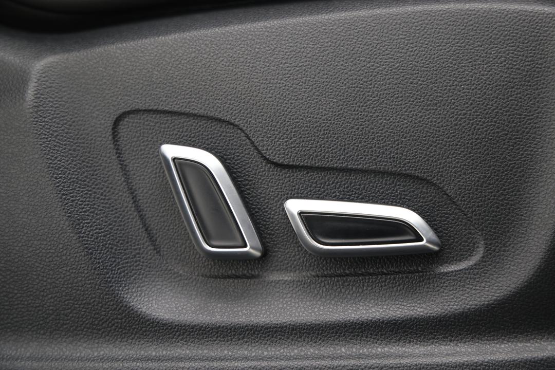 2020 MG HS Essence, Automatic, 52245 km, Drivers Side Adjustment Panel