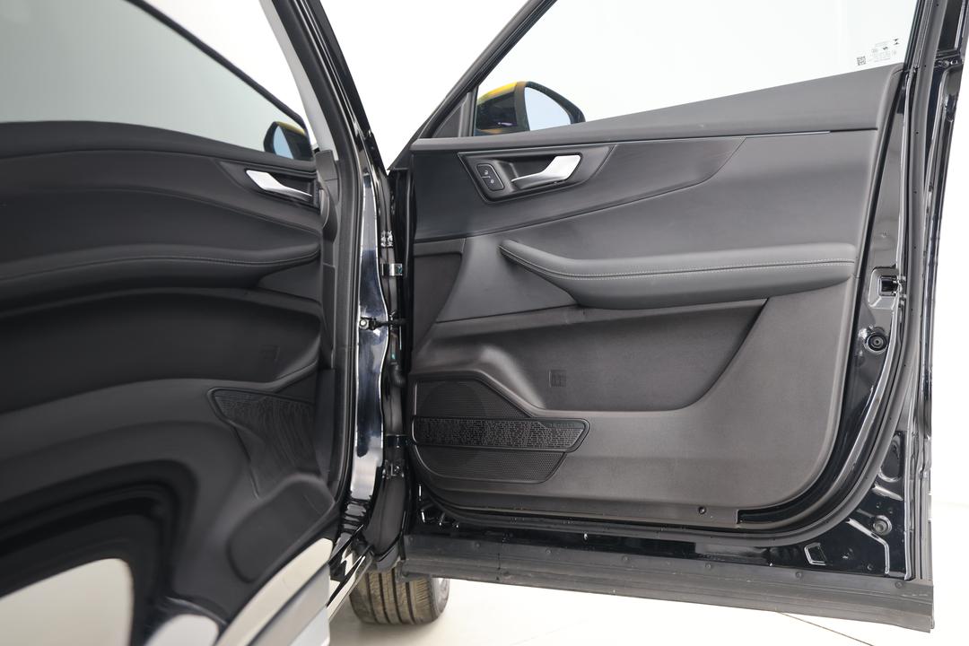 2025 Chery Tiggo 4 Ultimate, Automatic, 9207 km, Speaker View