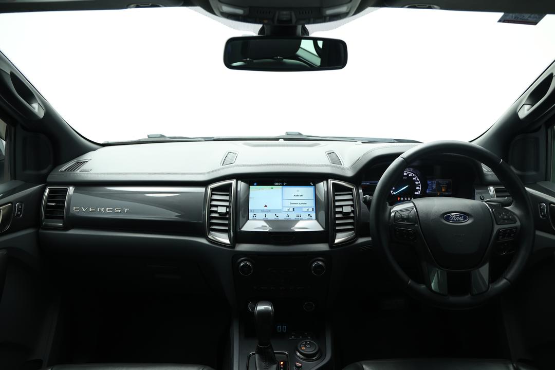 2017 Ford Everest Titanium, Automatic, 142880 km, Dashboard View