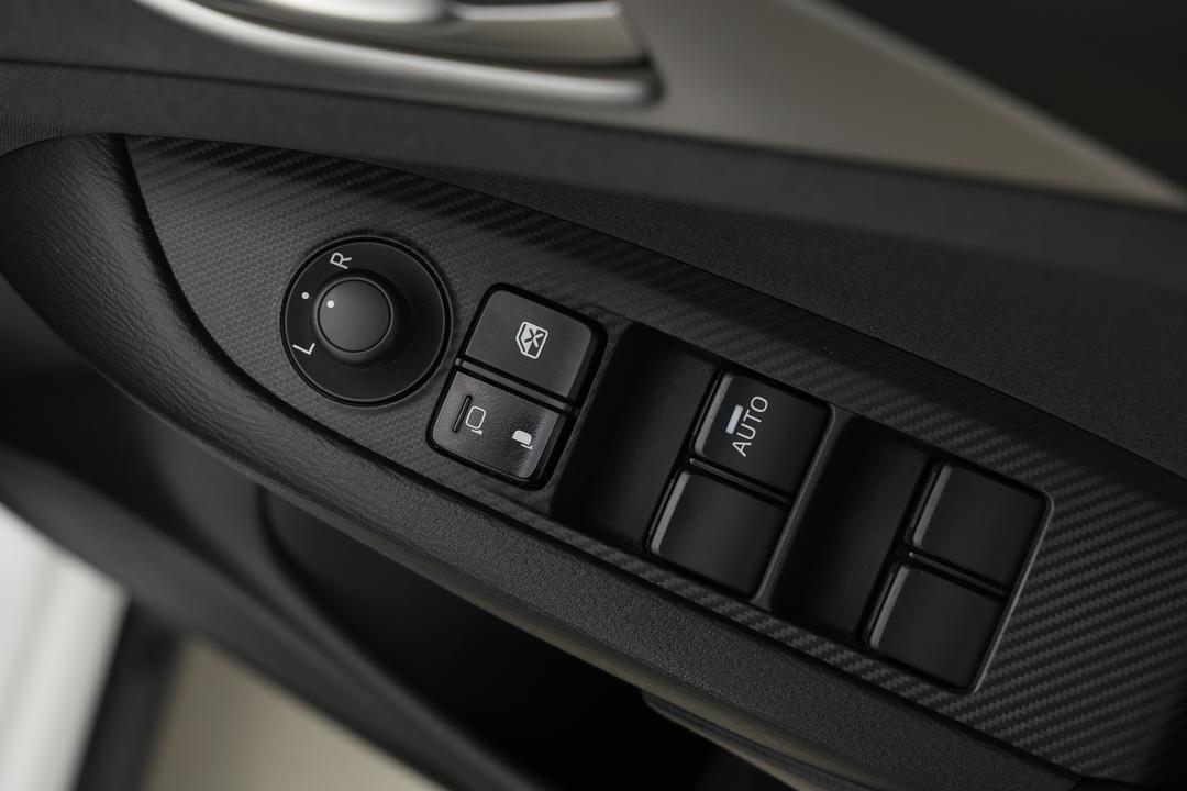 2018 Mazda CX-3 Maxx (FWD), Automatic, 44547 km, Drivers Side Door Panel Controls