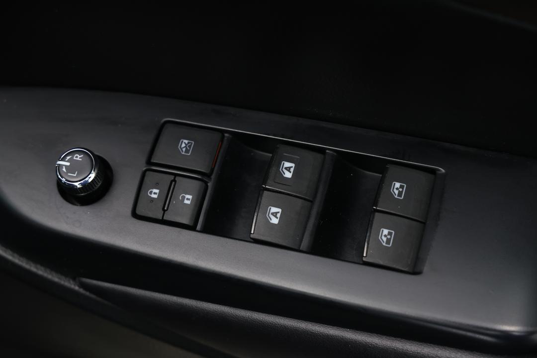 2019 Toyota Kluger Gxl (4x4), Automatic, 86232 km, Drivers Side Door Panel Controls