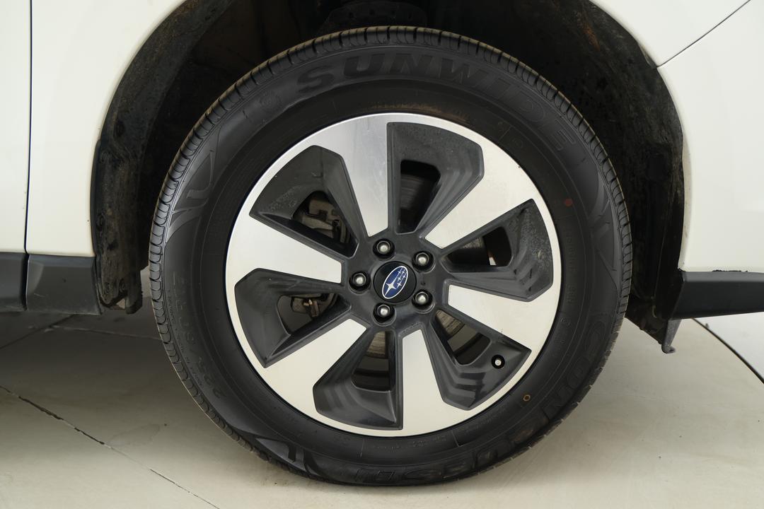 2018 Subaru Forester 2.5i-l, Automatic, 171717 km, Right Front Wheel