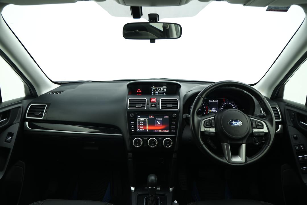 2018 Subaru Forester 2.5i-l, Automatic, 171717 km, Dashboard View